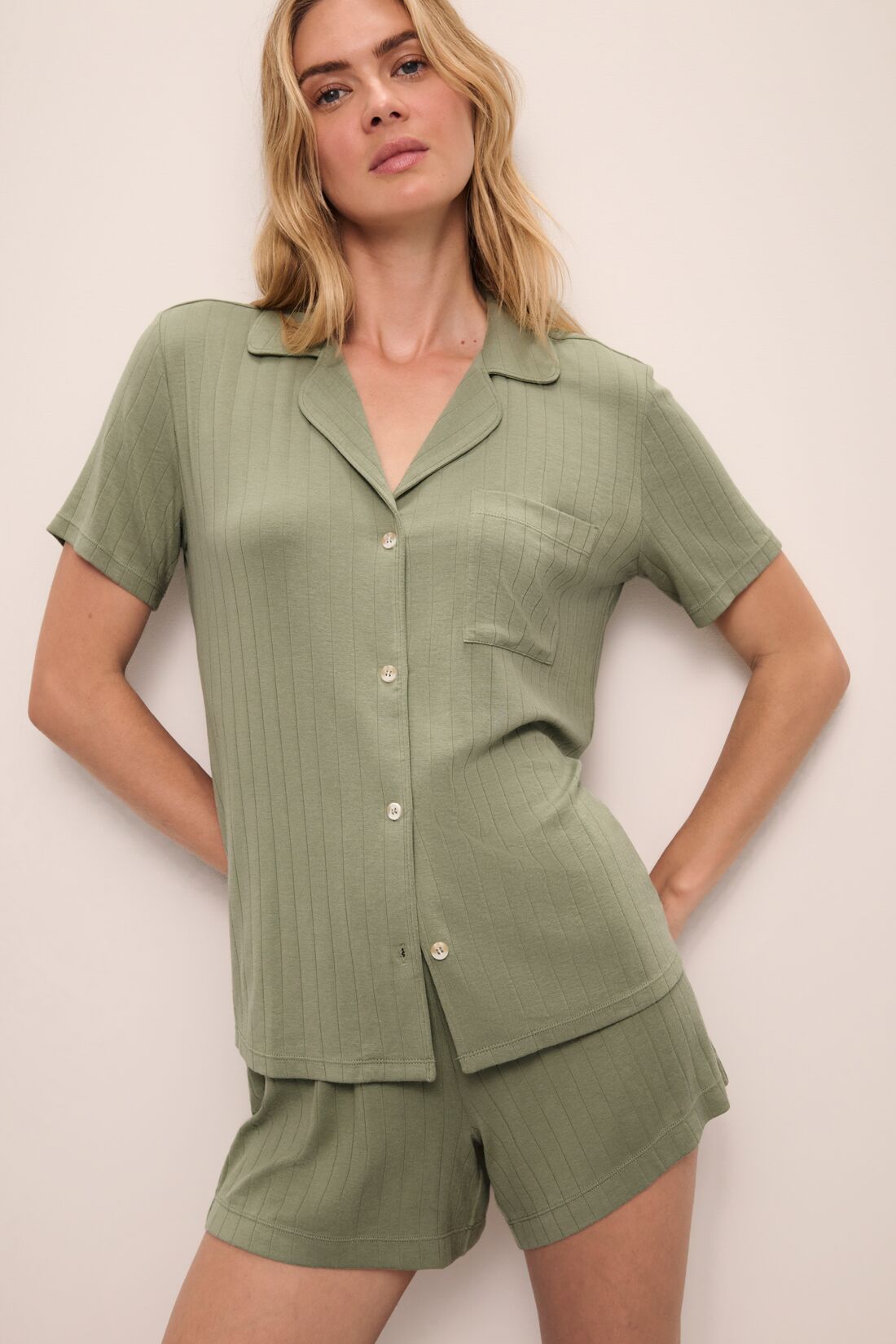 ★送料・関税込★THEAIRTOWN★gisele short pt★ Gisele Printed TENCEL™ Modal Shortie Short PJ Set – Eberjey