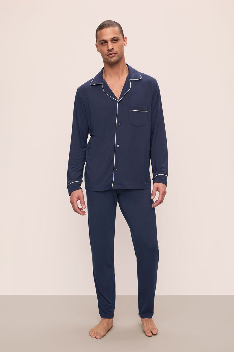 Low_Res-EBJ2793-PJ1018WAX_TNIV