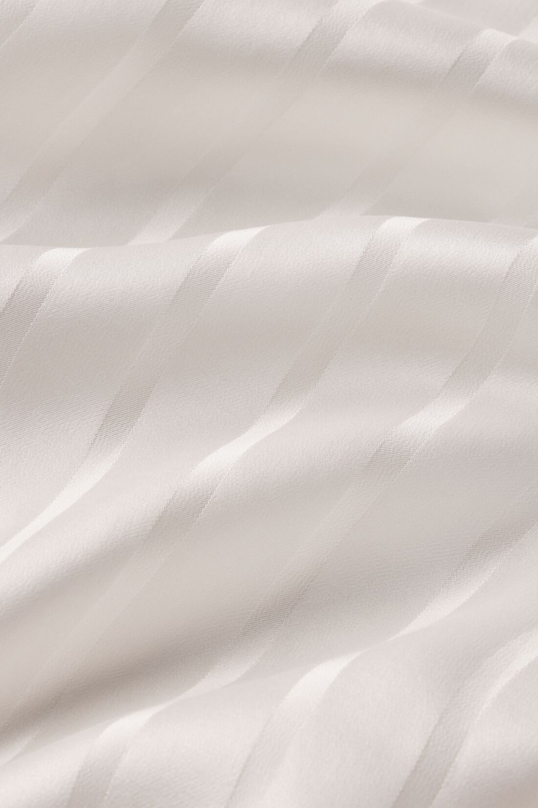 Image of Inez Jacquard fabric in Ivory