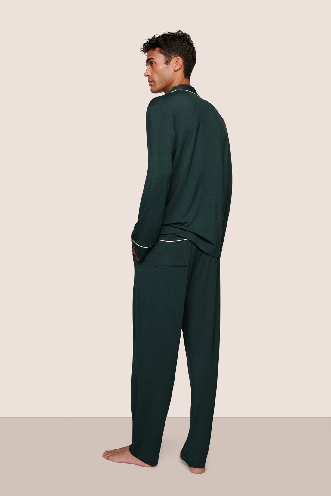 Model is wearing William TENCEL™ Modal Long PJ Set  in Pine/Ivory