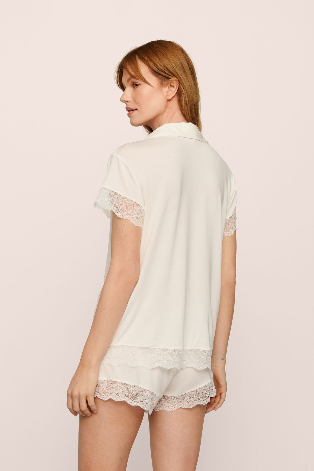 Model Is Wearing Malou Short Pj Set In Ivory