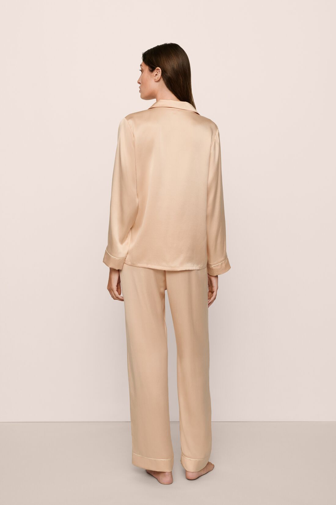 Model Is Wearing Inez Long Pj Set In Rose Cloud/Champagne