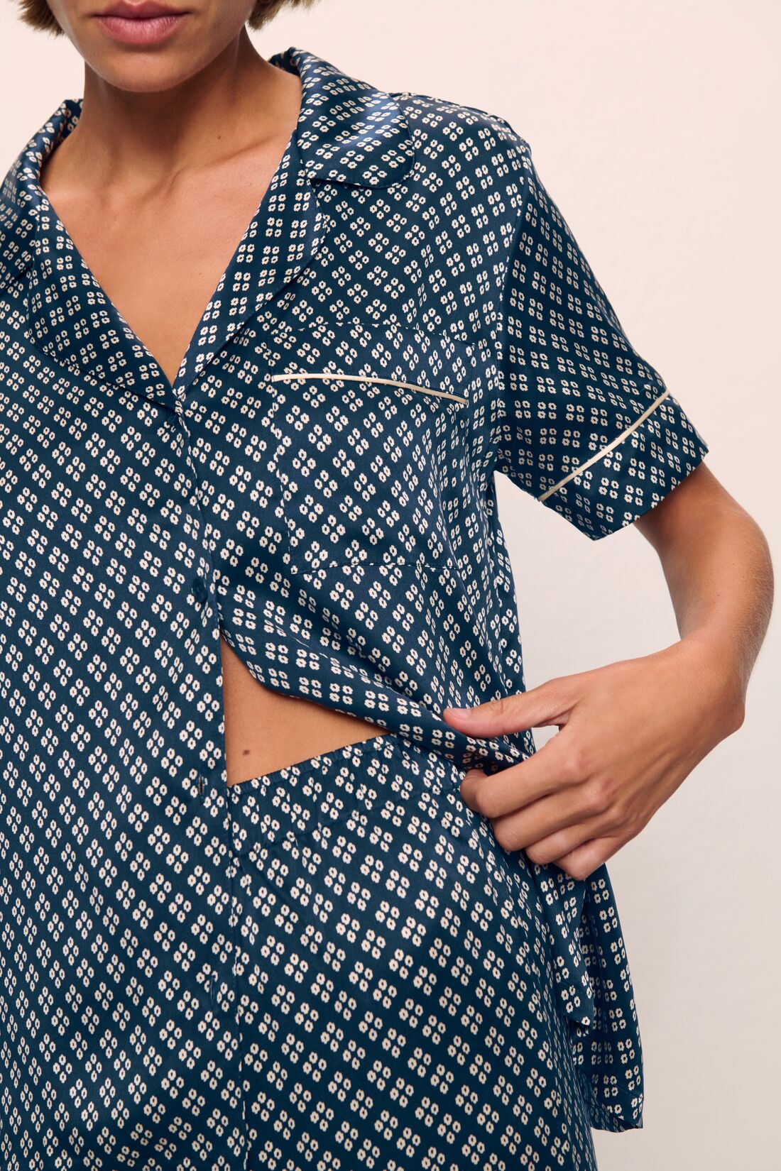 Inez Washable Silk Printed Short Sleeve Pant PJ Set | S | Breathable Pajamas | Eberjey