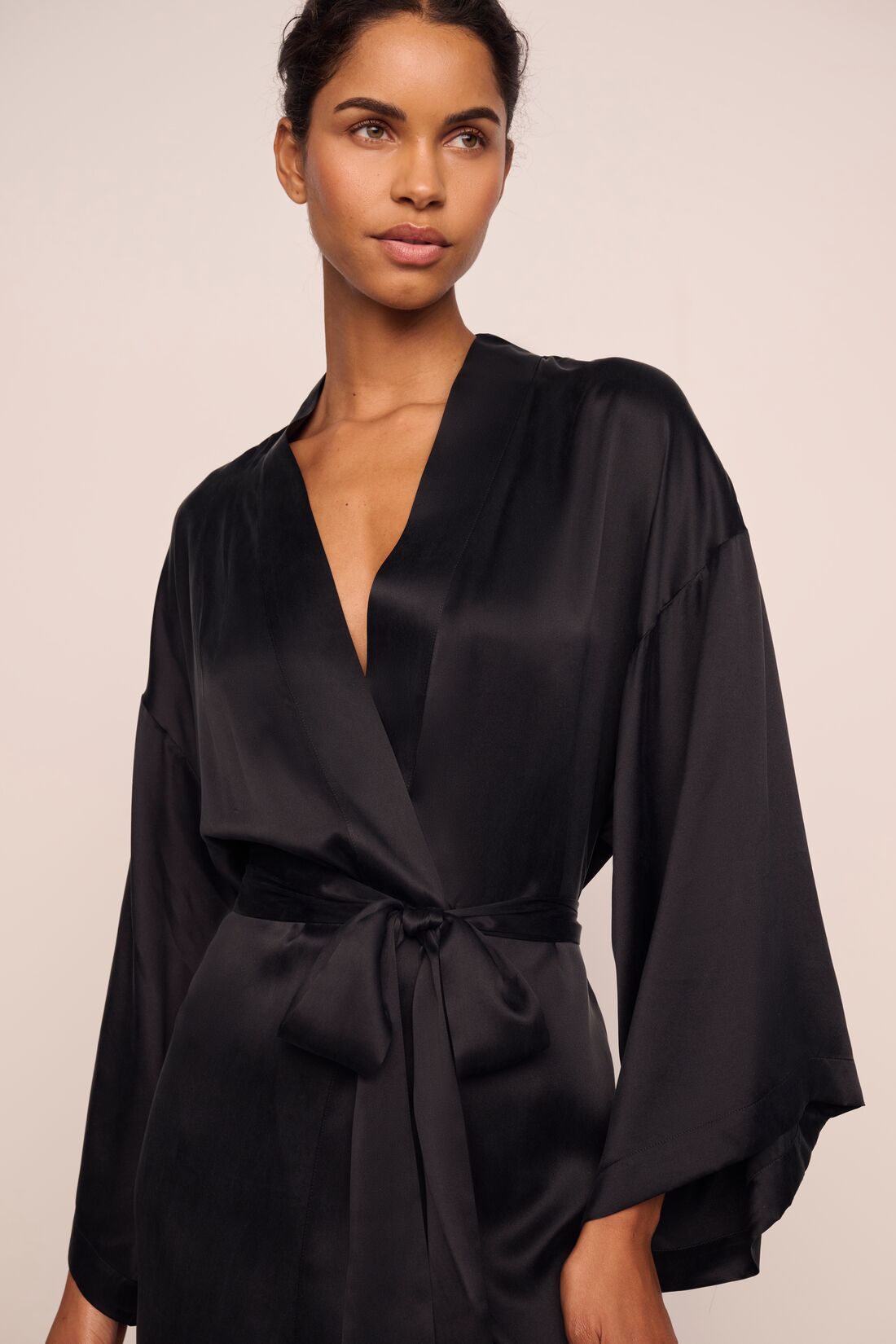 Model is wearing Inez Washable Silk Long Robe in Black