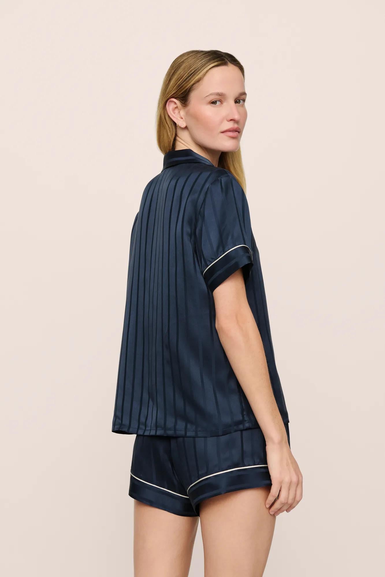 Model is wearing Inez Washable Silk Jacquard Short PJ Set in ClassicStripeJacquardNv/Iv