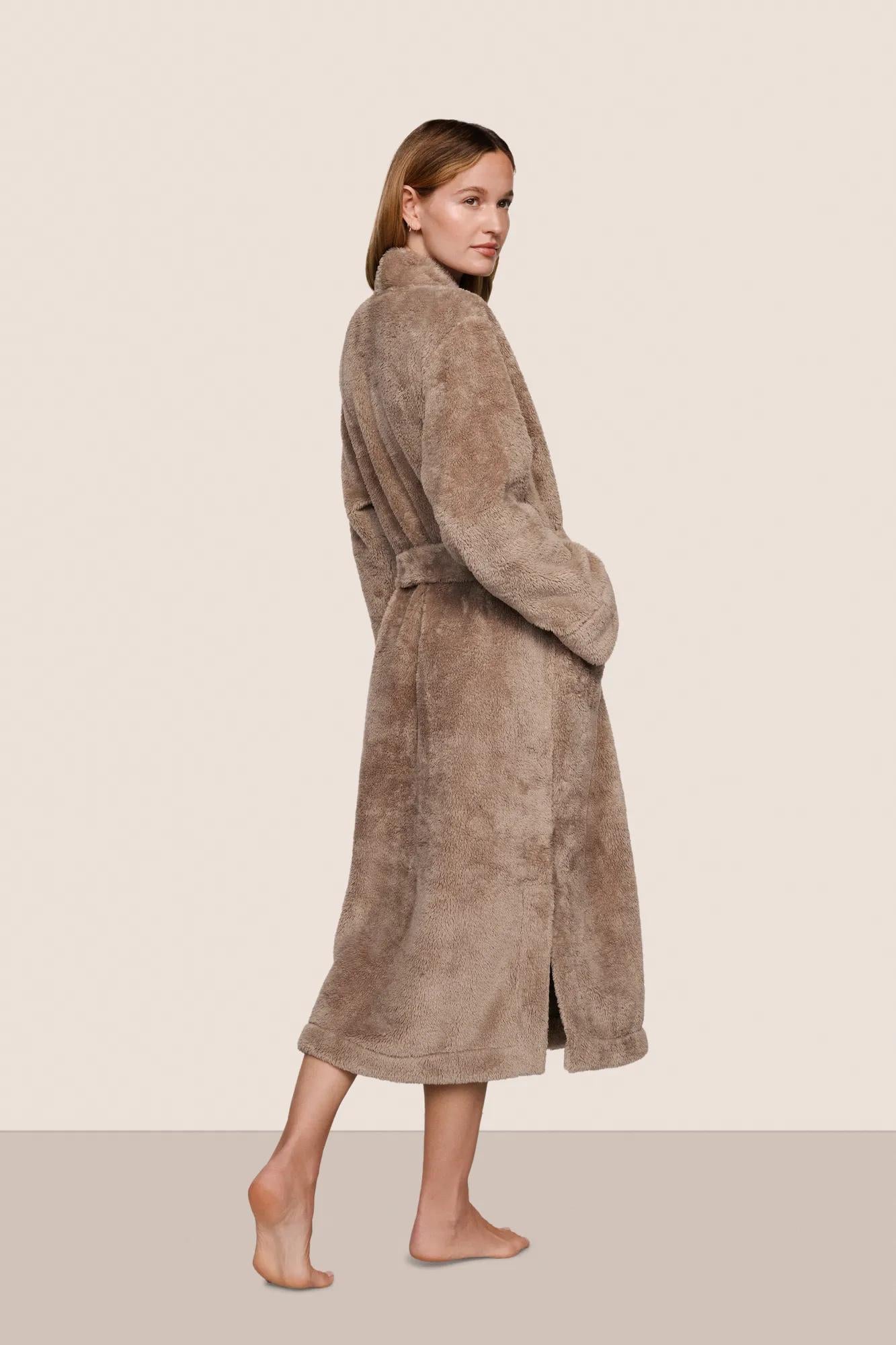 Model is wearing Renew Plush Long Robe  in Toffee