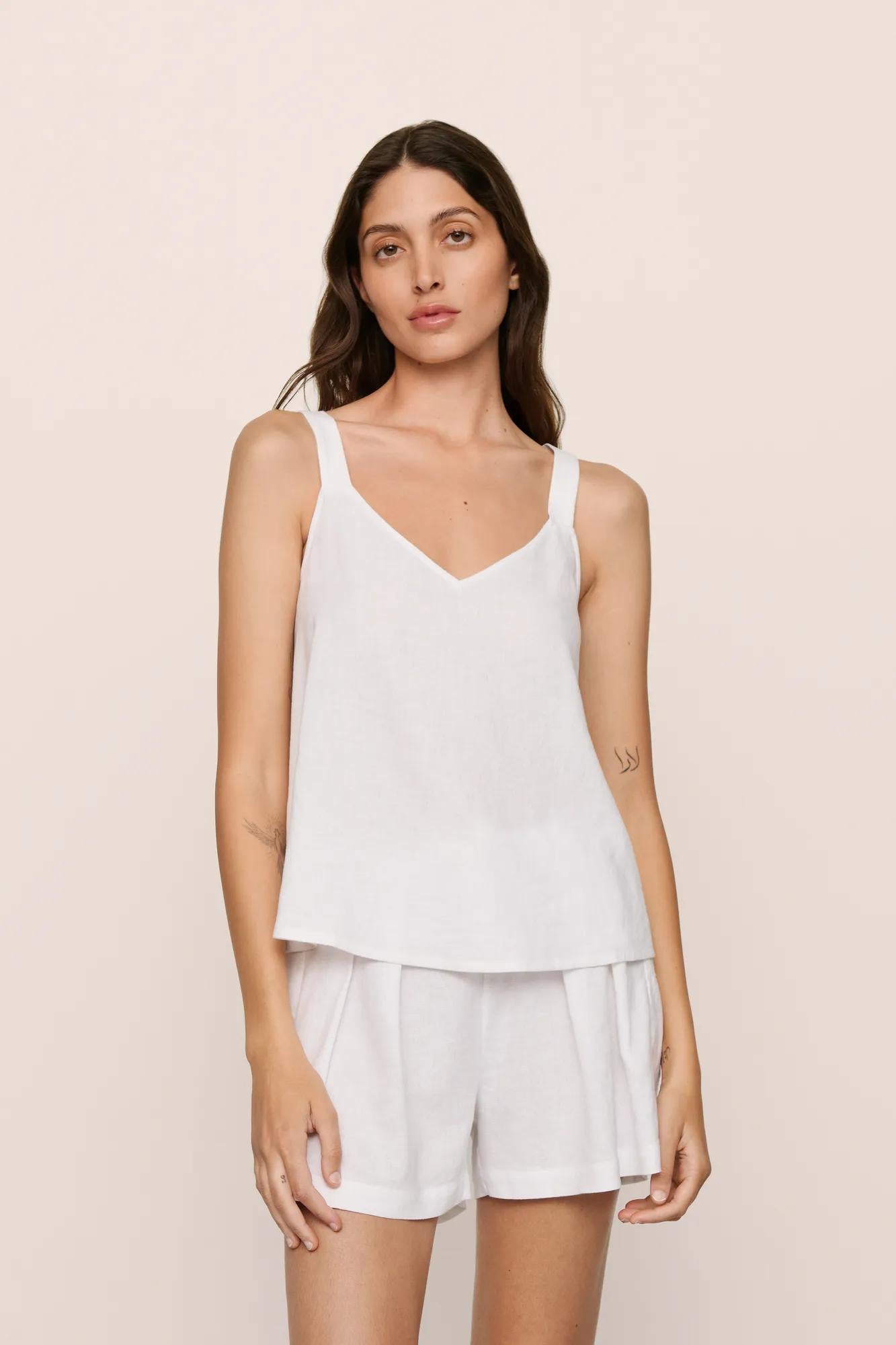 Model is wearing Linen Blend V Neck Cami in White
