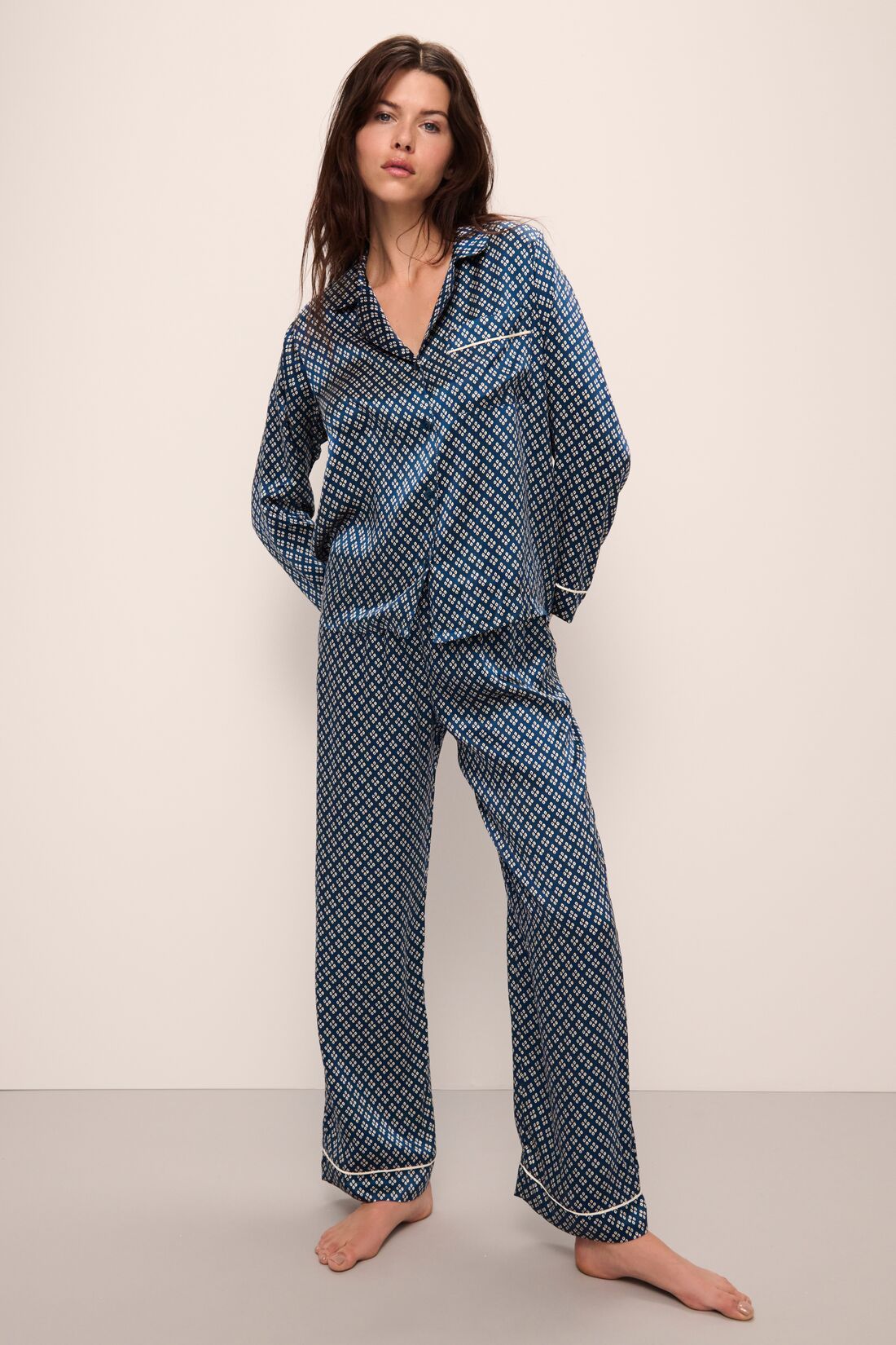 Model wears Inez Washable Silk Printed Long PJ Set in Petite Batik Indigo Blue/Bone.