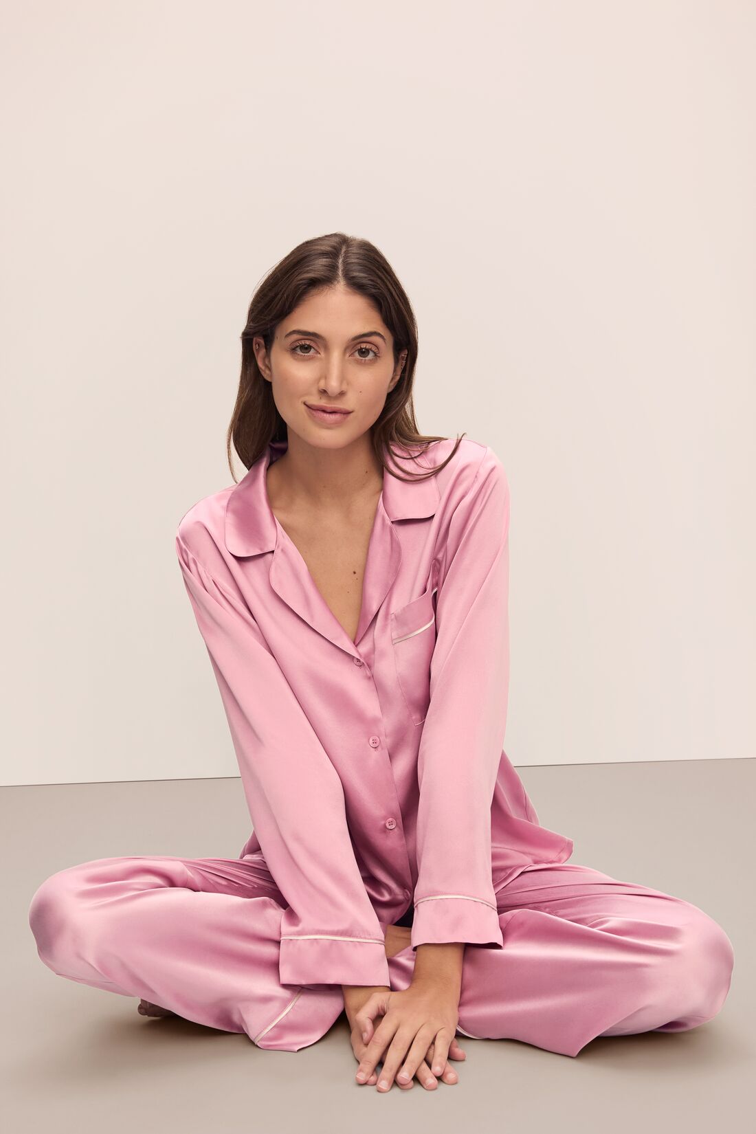 Image of model in Inez Washable Silk Long PJ Set in Rose quartz/Petal Pink