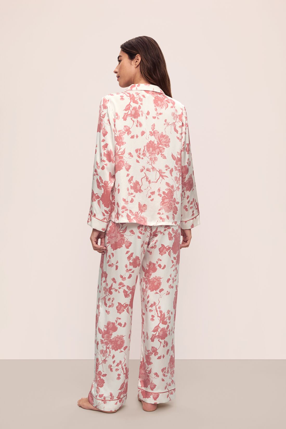 Model is wearing Inez Washable Silk Printed Long PJ Set in Ikebana Pearl/Dusty Rose.