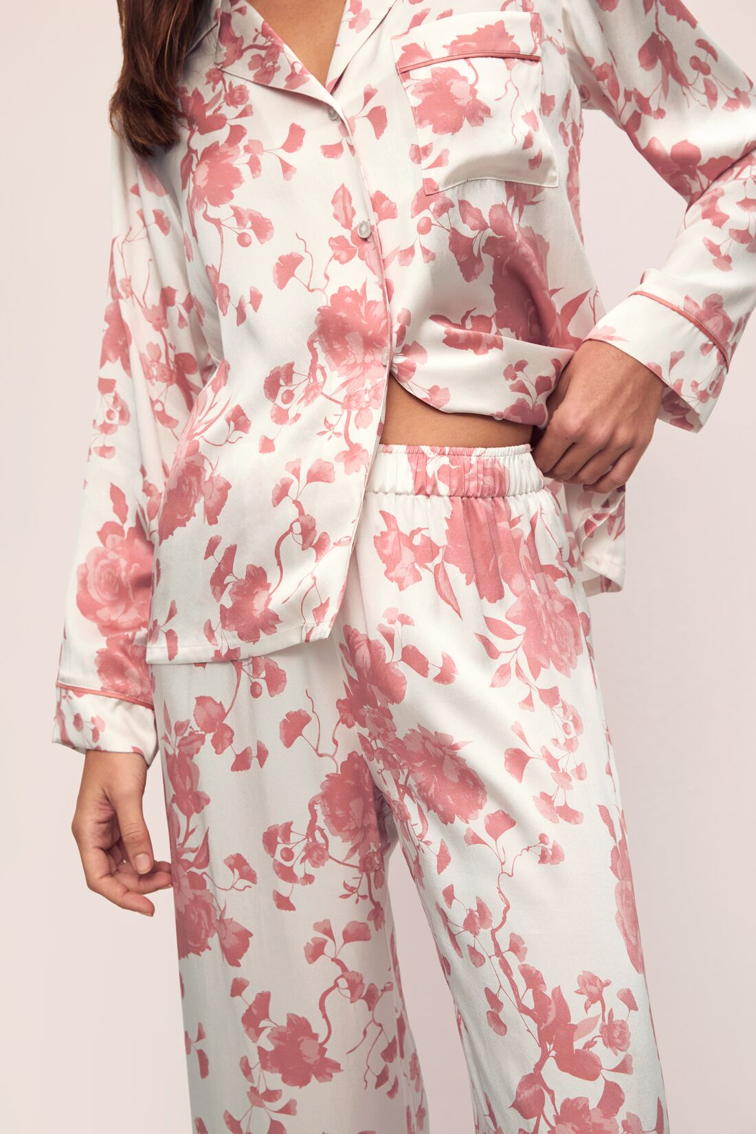 Model is wearing Inez Washable Silk Printed Long PJ Set in Ikebana Pearl/Dusty Rose.