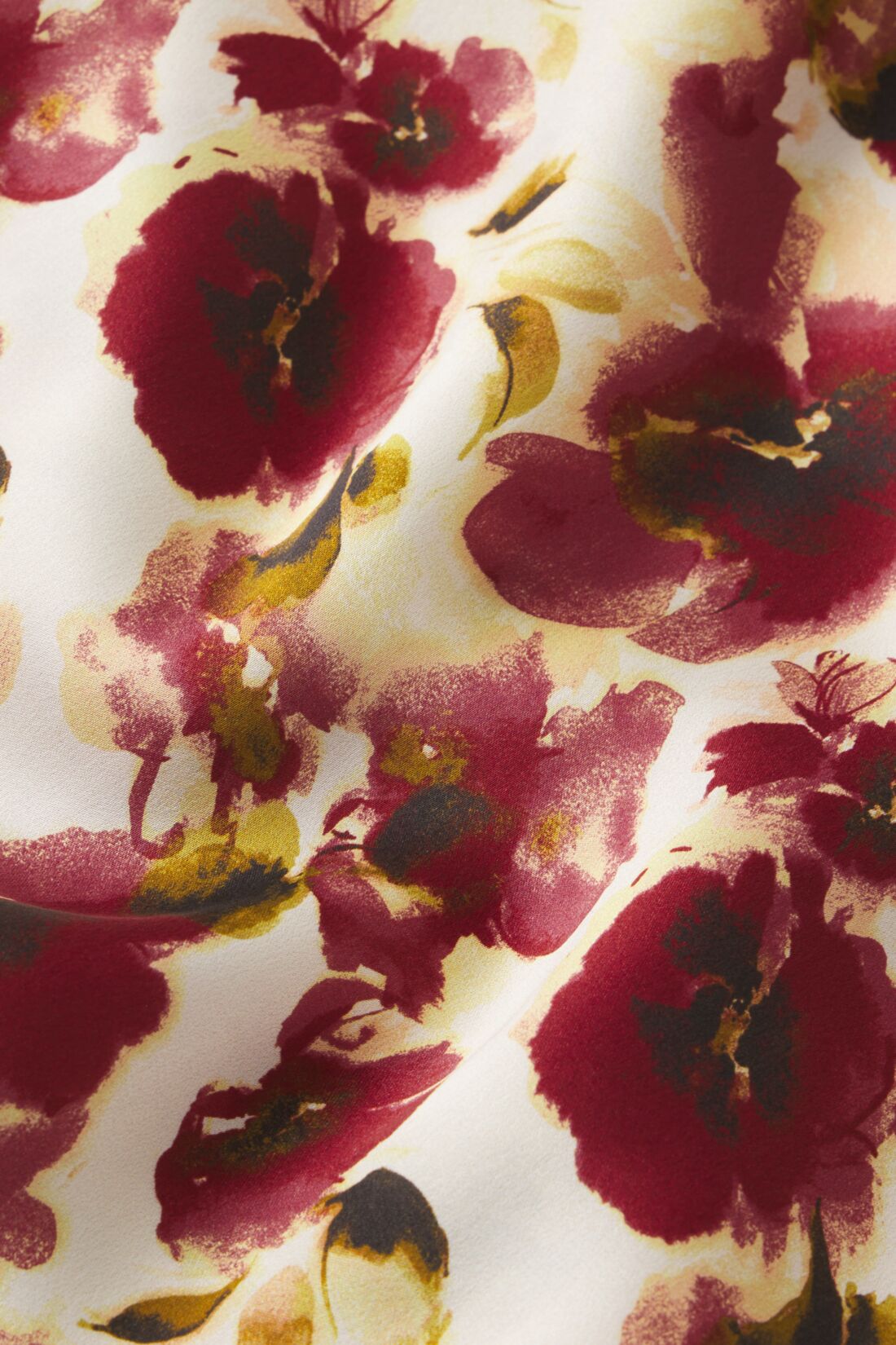 Fabric detail shot of Washable silk Botanical Flower Merlot