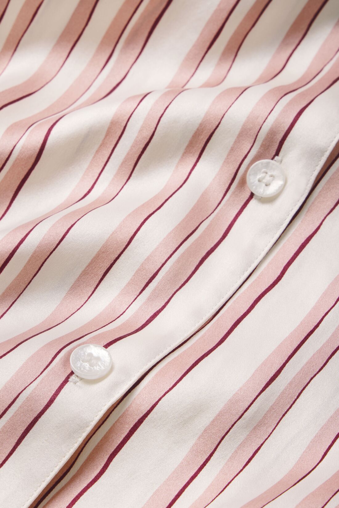 Fabric detail short of Inez Washable Silk Printed Long PJ Set in Brushstroke Misty Rose/Misty Rose