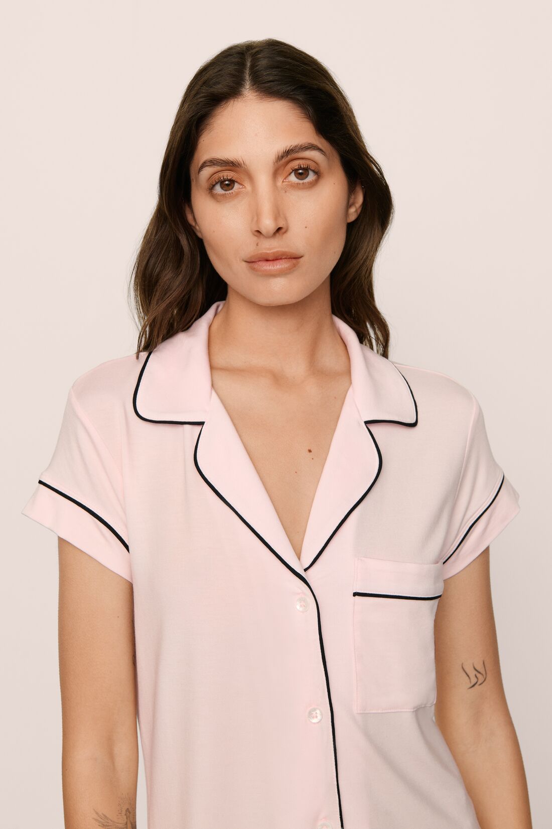 Model Is Wearing Gisele Shortie Short PJ Set In Sorbet Pink/Black
