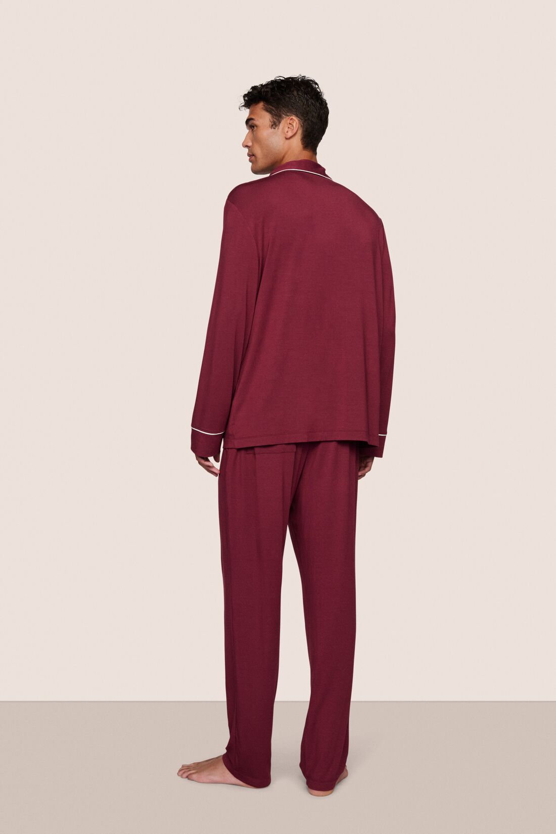 Model is wearing William TENCEL™ Modal Long PJ Set  in Bordeaux/Ivory