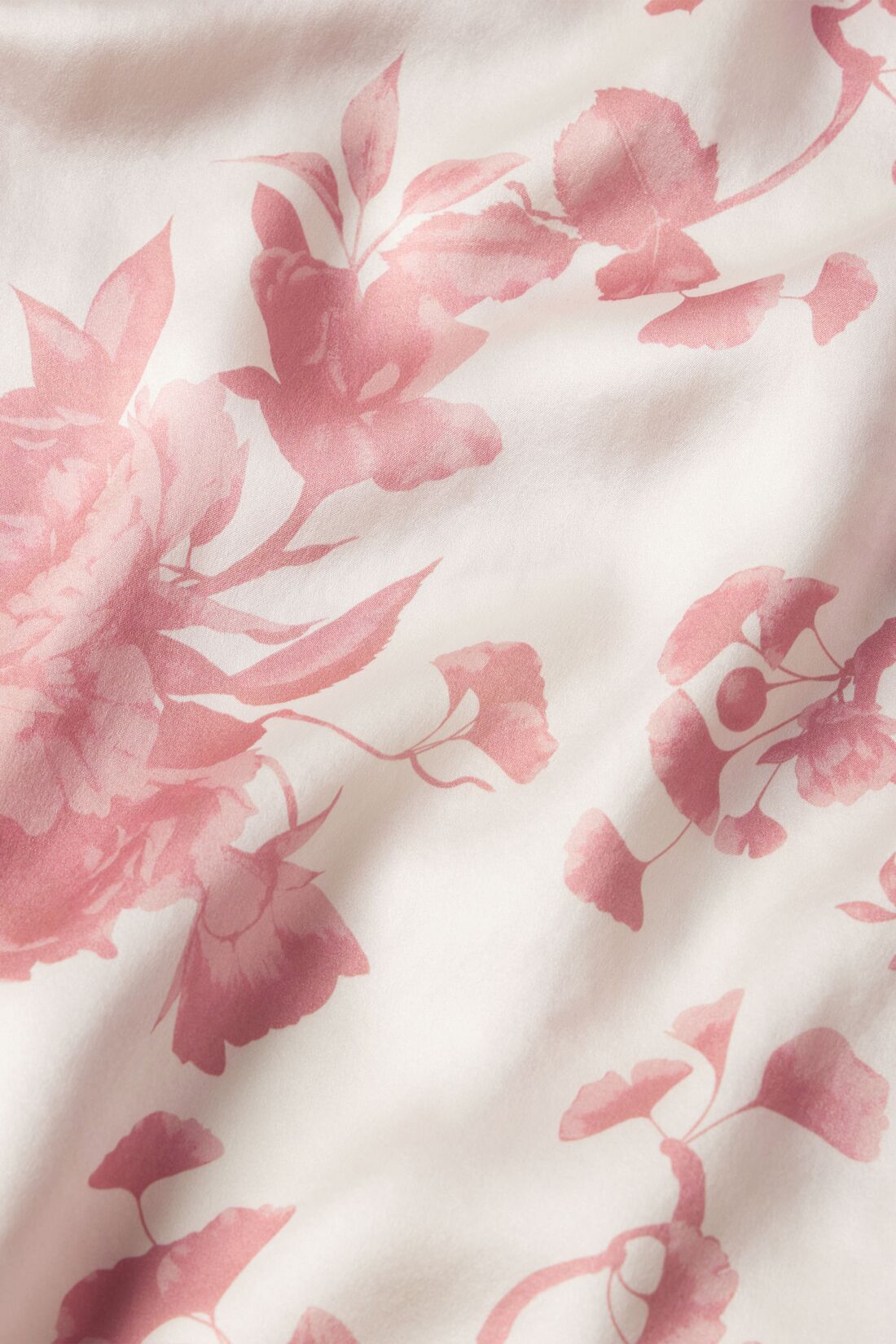 Fabric detail of Washable silk in ikebana Pearl/Dusty Rose.