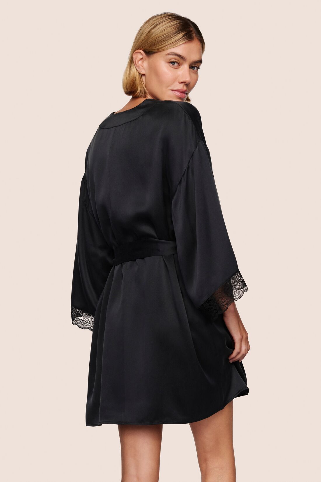 Model is wearing Washable Silk Lace Robe  in Black/Black