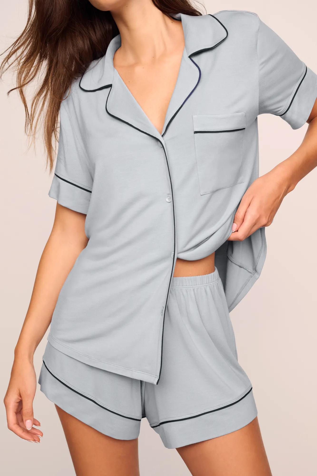 Model is wearing Gisele TENCEL™ Modal Relaxed Short PJ Set  in  Gray Dawn/Navy