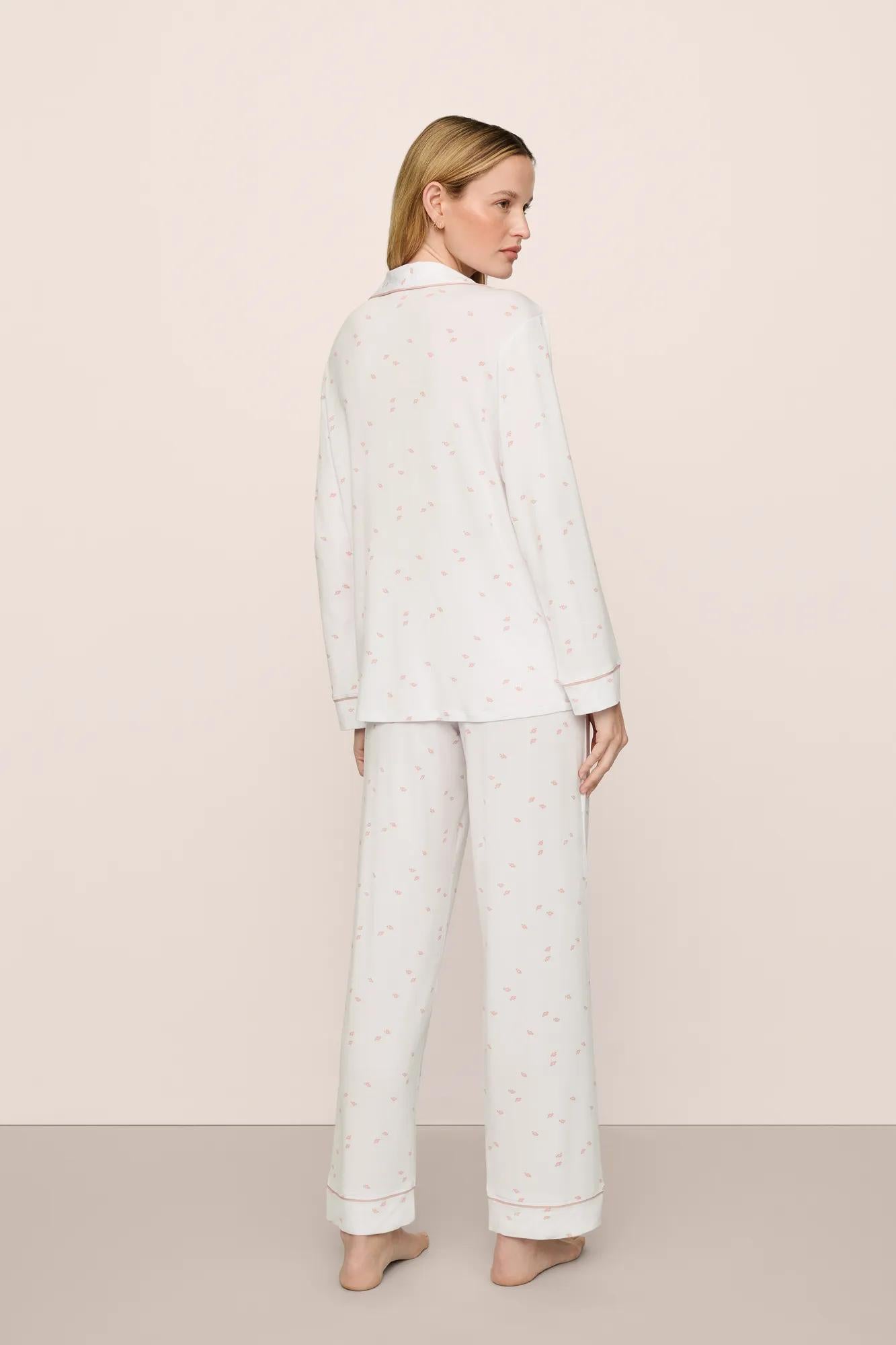 Model is wearing Gisele Printed TENCEL™ Modal Long PJ Set in SummerDaisyWhite/PaleMauve