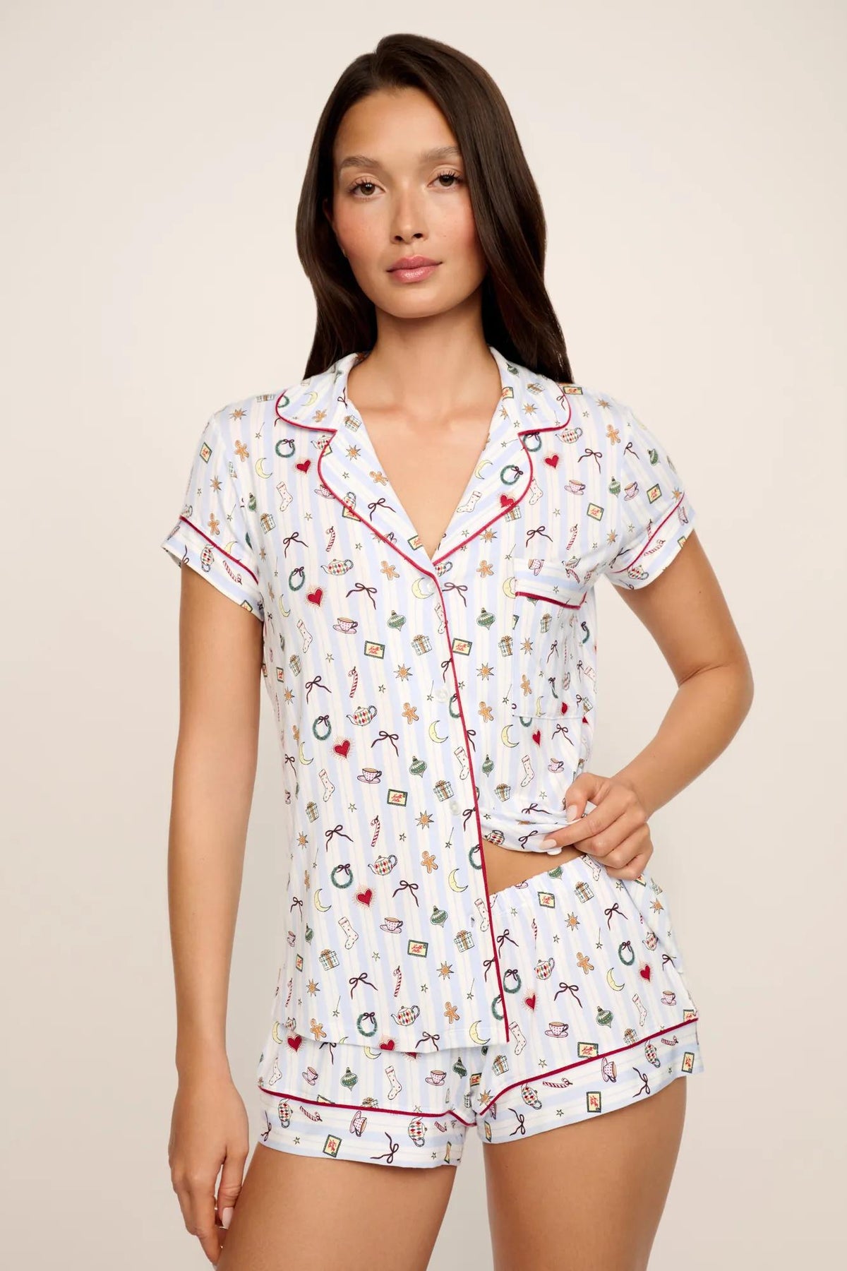 Model is wearing Gisele Printed TENCEL™ Modal Shortie Short PJ Set in Nordic Nights Lightblue/Deepcl