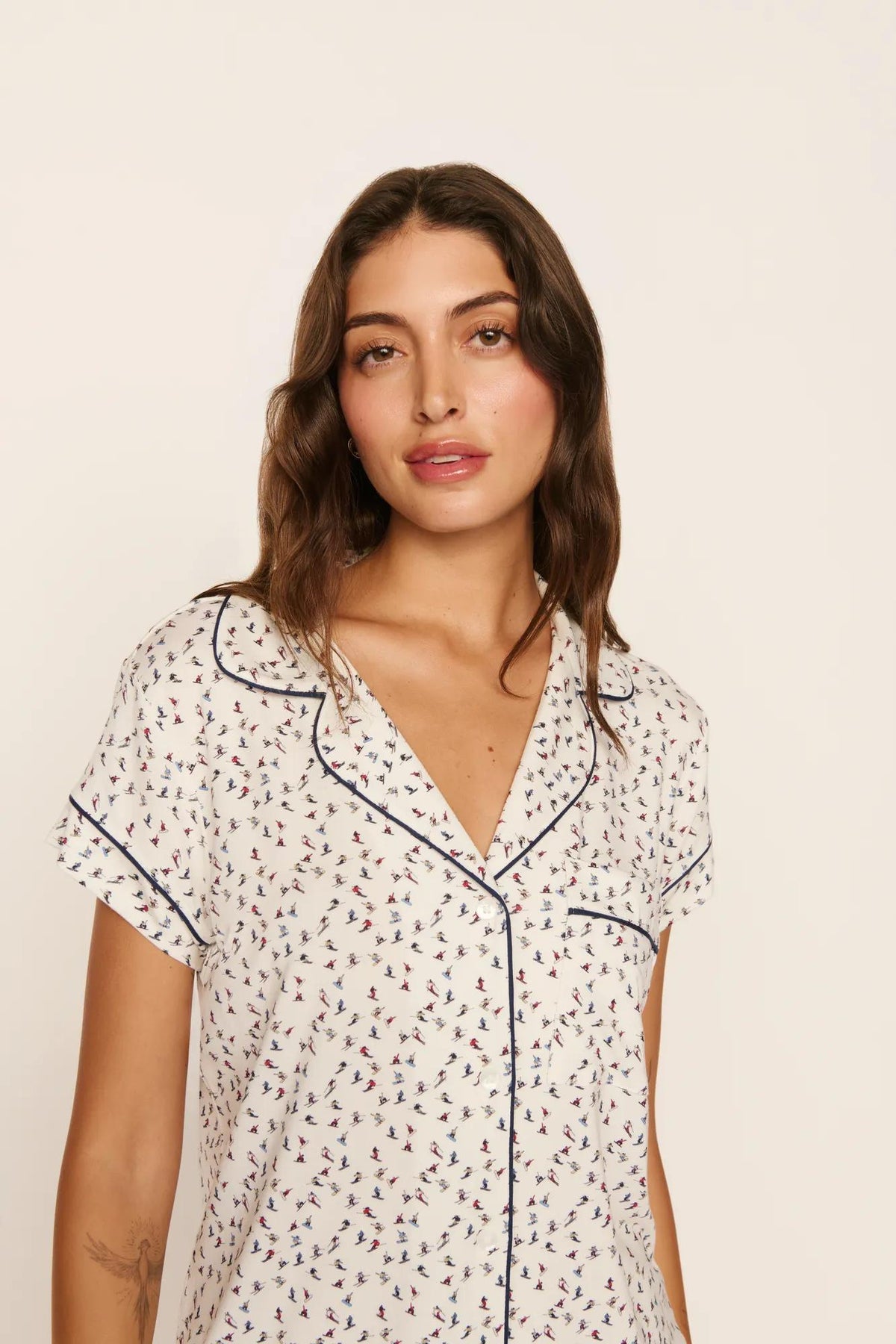 Model is wearing Gisele Printed TENCEL™ Modal Shortie Short PJ Set in On The Slopes Ivory/Navy