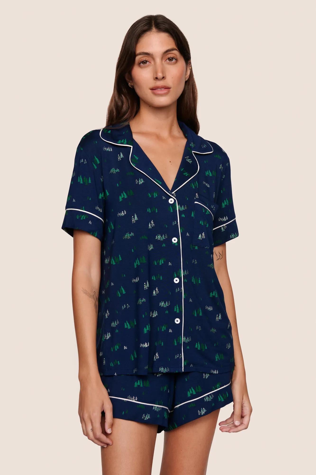 Model is wearing Gisele Printed TENCEL™ Modal Relaxed Short PJ Set  in Forest Pine Navy/Ivory