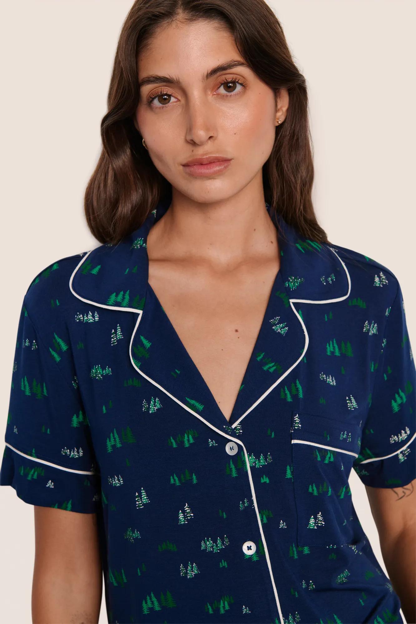 Model is wearing Gisele Printed TENCEL™ Modal Relaxed Short PJ Set  in Forest Pine Navy/Ivory