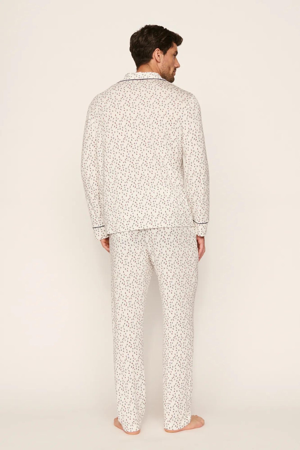 Model is wearing William Printed TENCEL™ Modal Long PJ Set in On The Slopes Ivory/Navy