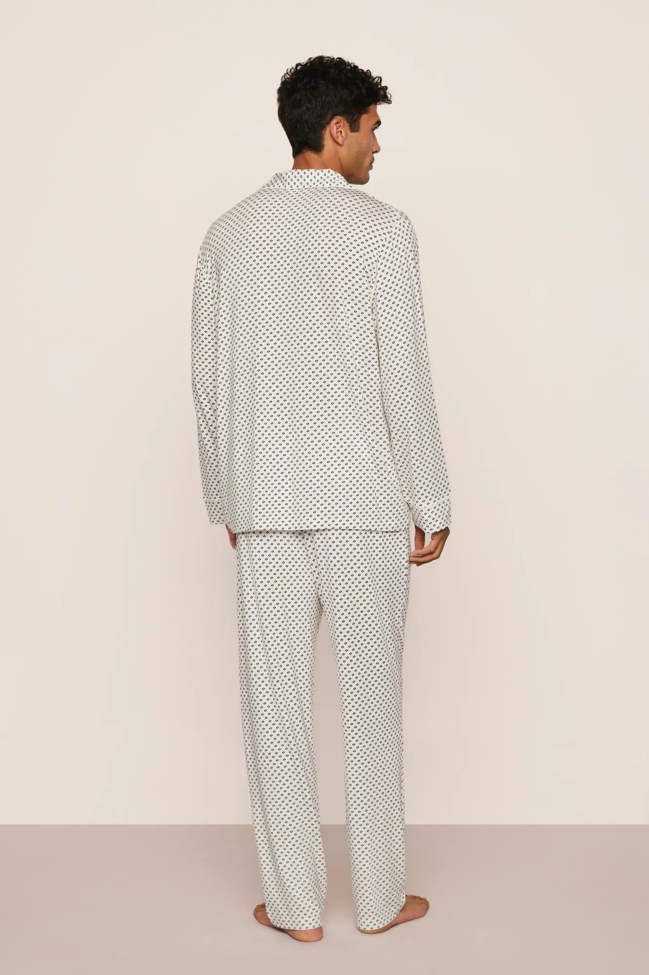 Model is wearing William Printed TENCEL™ Modal Long PJ Set in Tide Dot Ivory/Ivory