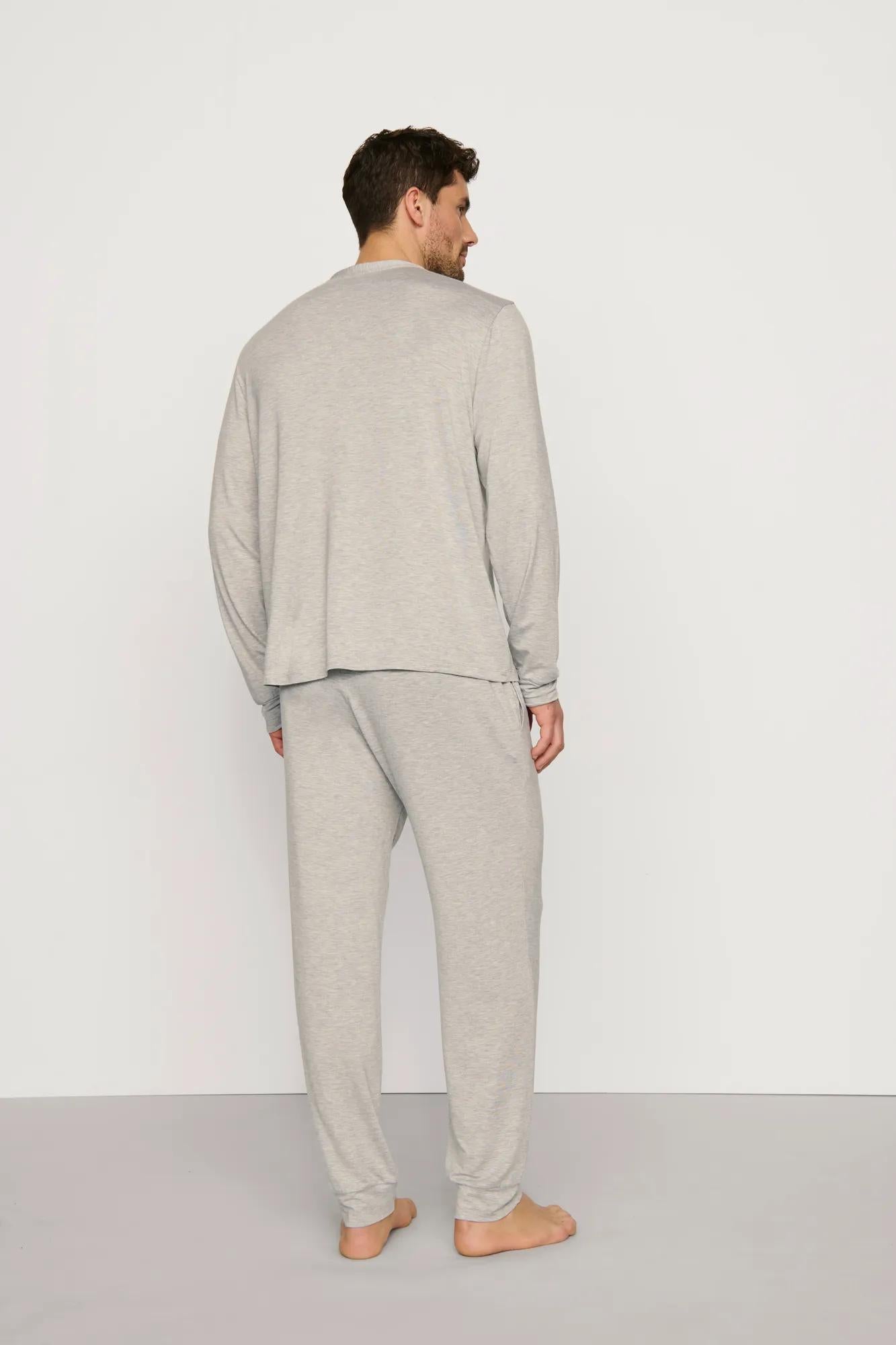 Model is wearing Henry TENCEL™ Modal Long PJ Set in Heather Grey