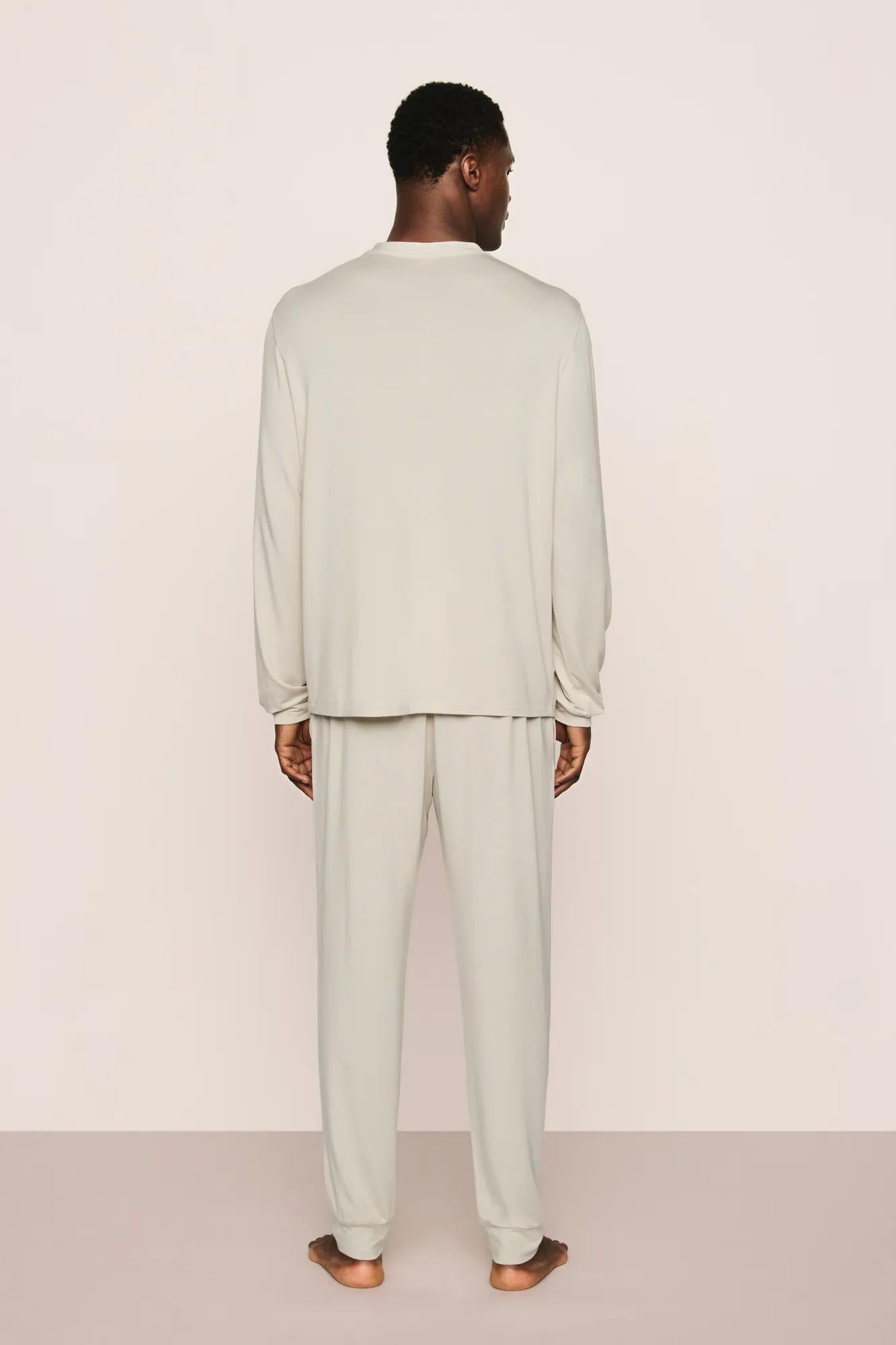 Model is wearing Henry TENCEL™ Modal Long PJ Set  in Moonstruck