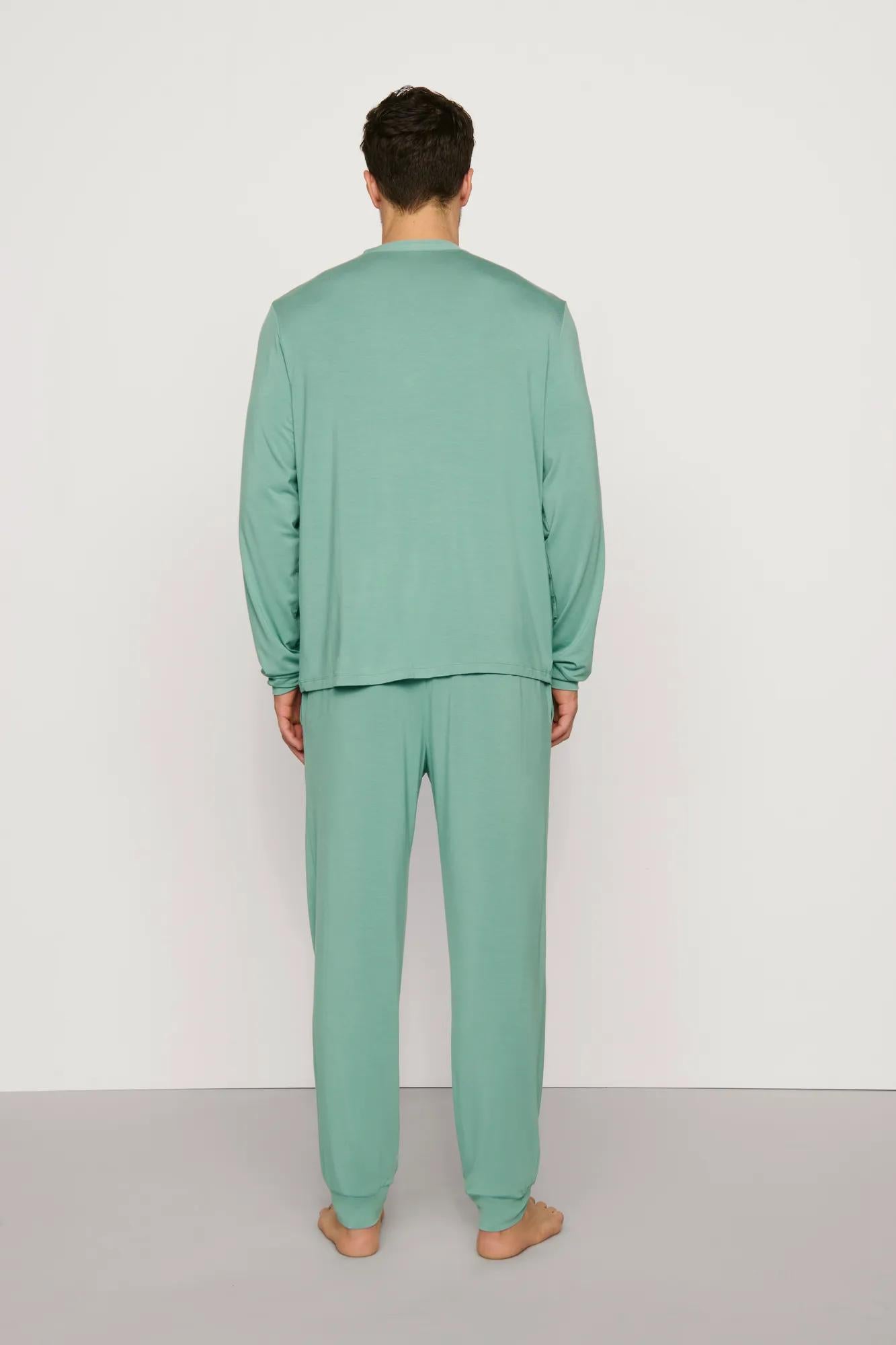 Model is wearing Henry TENCEL™ Modal Long PJ Set in Seagrass