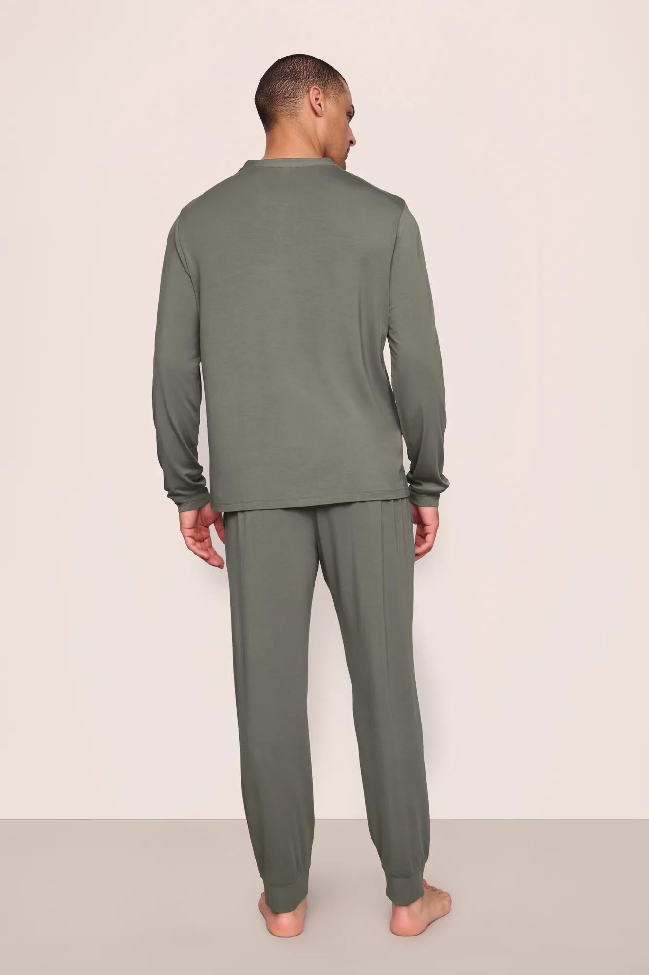 Model is wearing Henry TENCEL™ Modal Long PJ Set  in Smokey Olive