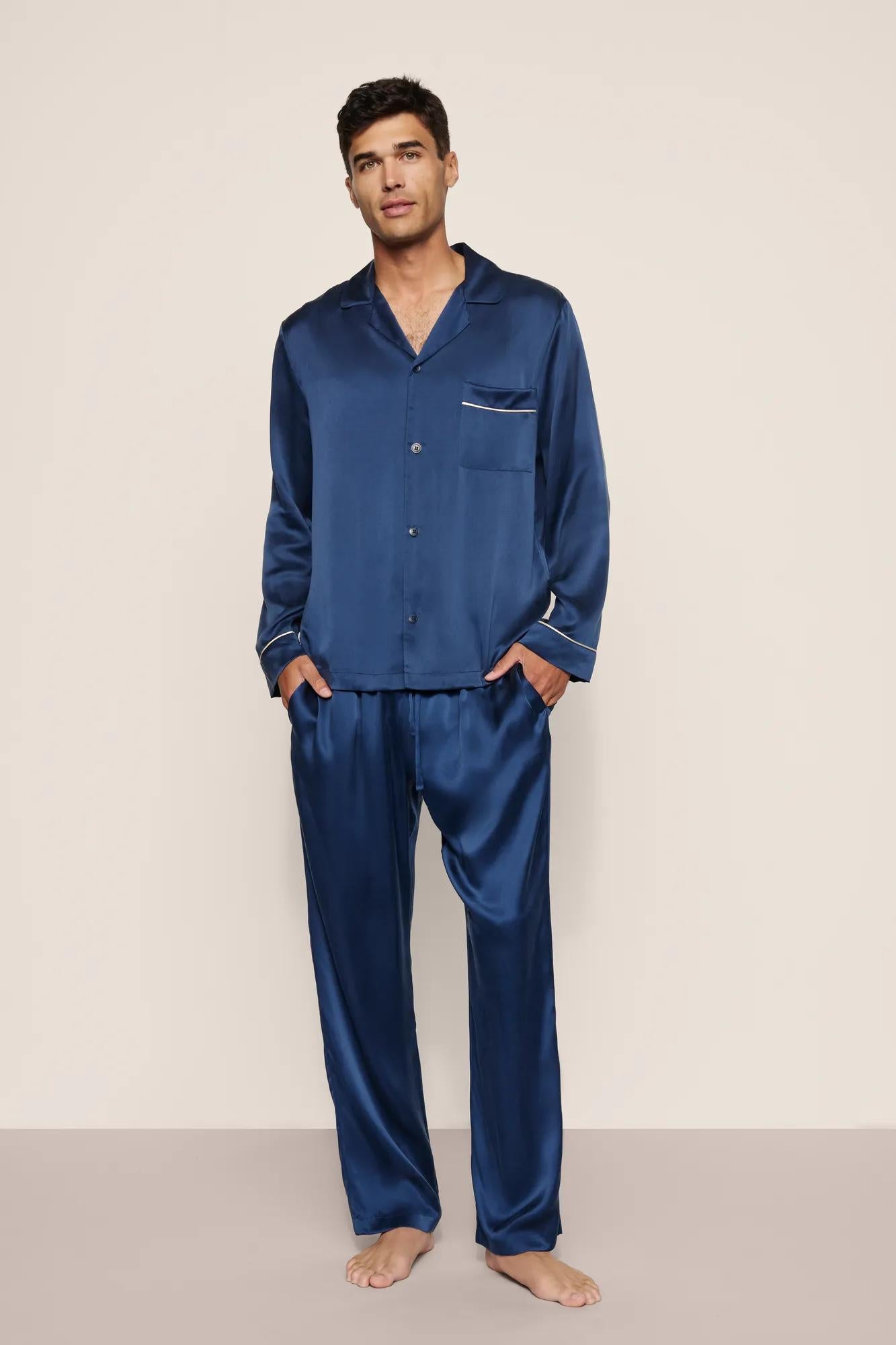 Model is wearing Charles Washable Silk Long PJ Set in Navy/Champagne