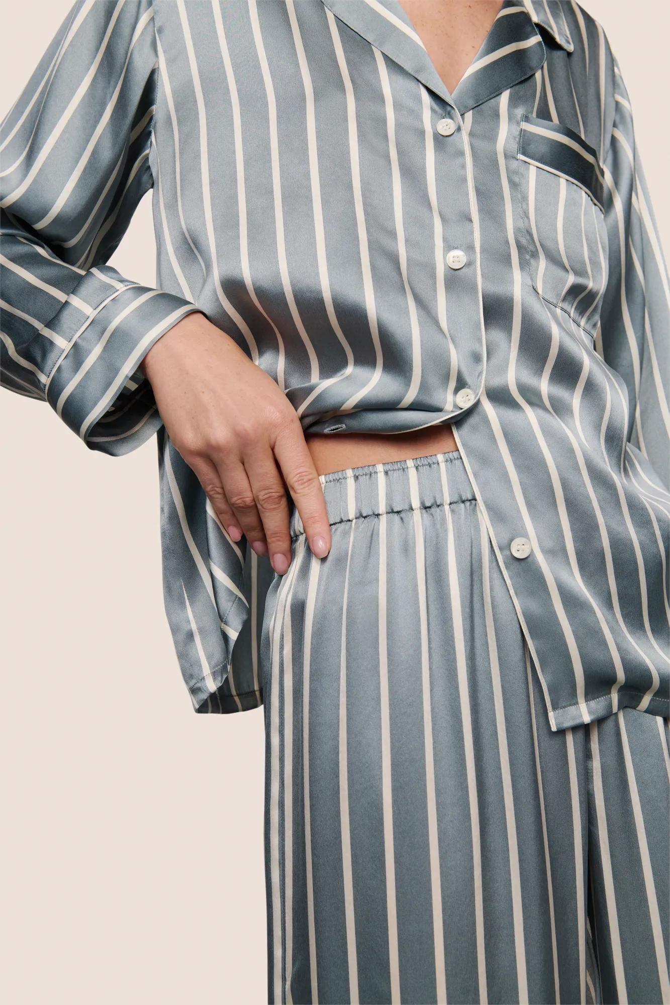 Model is wearing Inez Washable Silk Printed Long PJ Set  in Classic Stripe Lead/Ivory