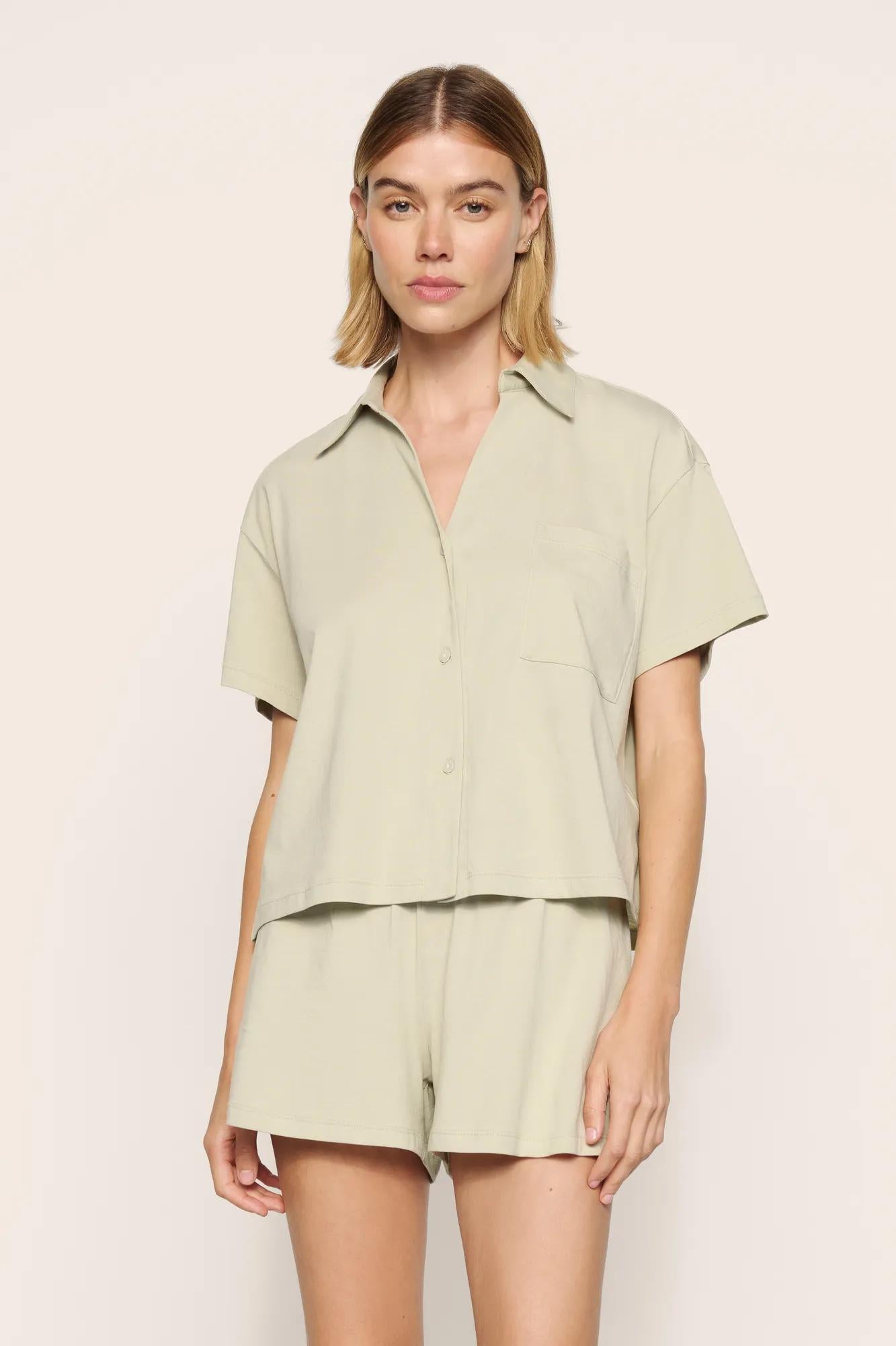 Model is wearing Frida TENCEL™ Modal Shortie Short PJ Set  in  Sandstone/Ivory