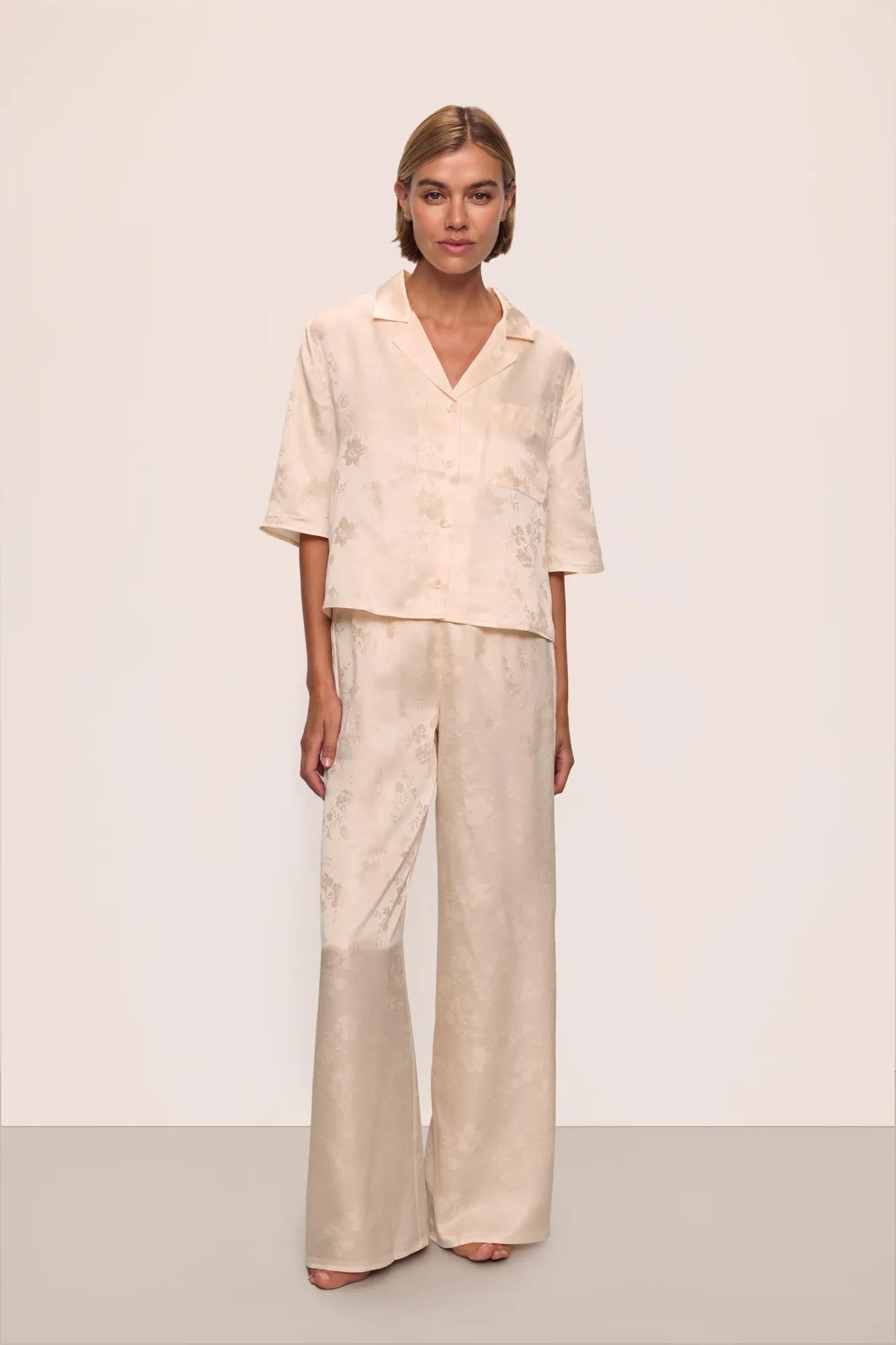 Model is wearing Inez Washable Silk Jacquard Relaxed Wide Leg Pant PJ Set in  Floral Vine Peach Dust