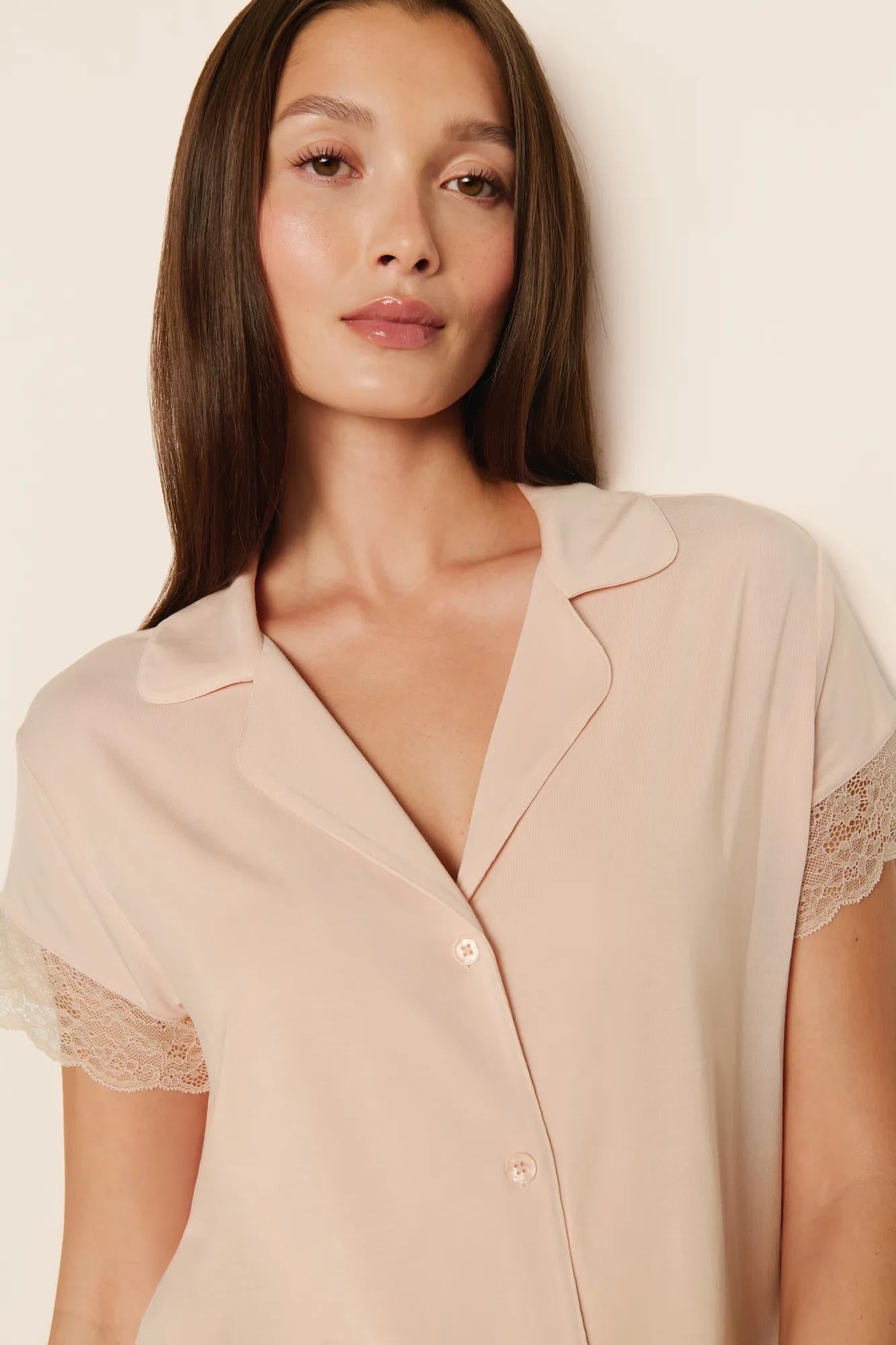 Model is wearing Malou TENCEL™ Modal Shortie Short PJ Set in Tea Rose