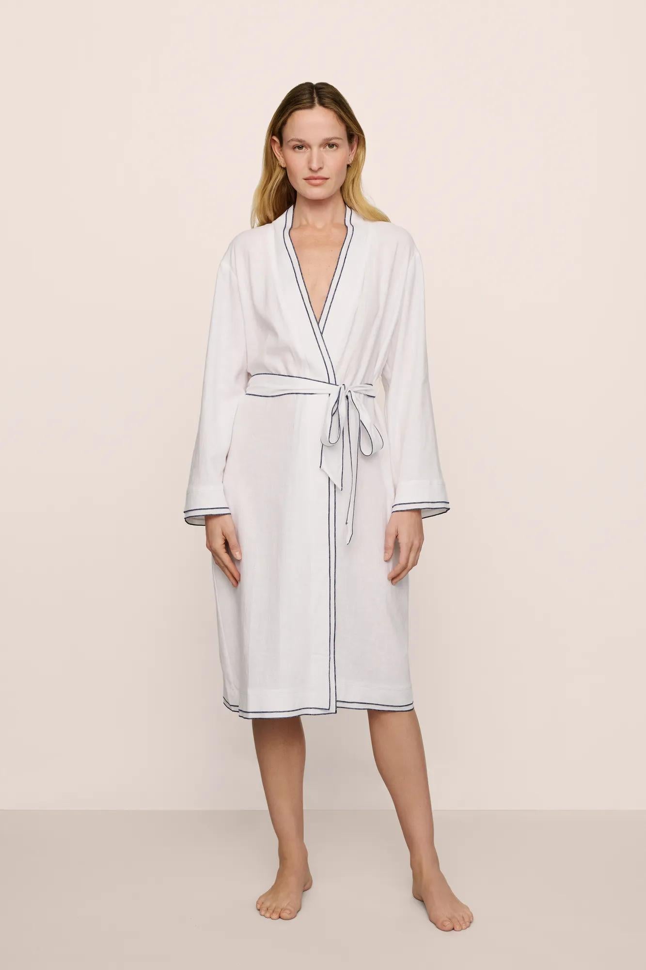 Model is wearing Linen Blend Long Sleeve Robe in White/Navy