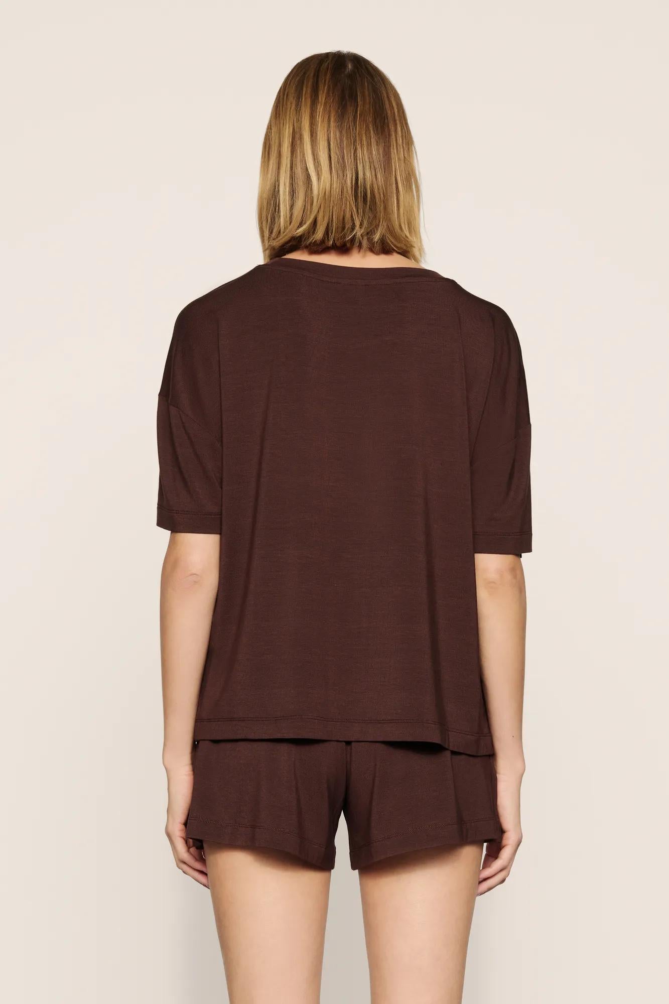 Model is wearing Gisele TENCEL™ Modal Everyday T in Shirt