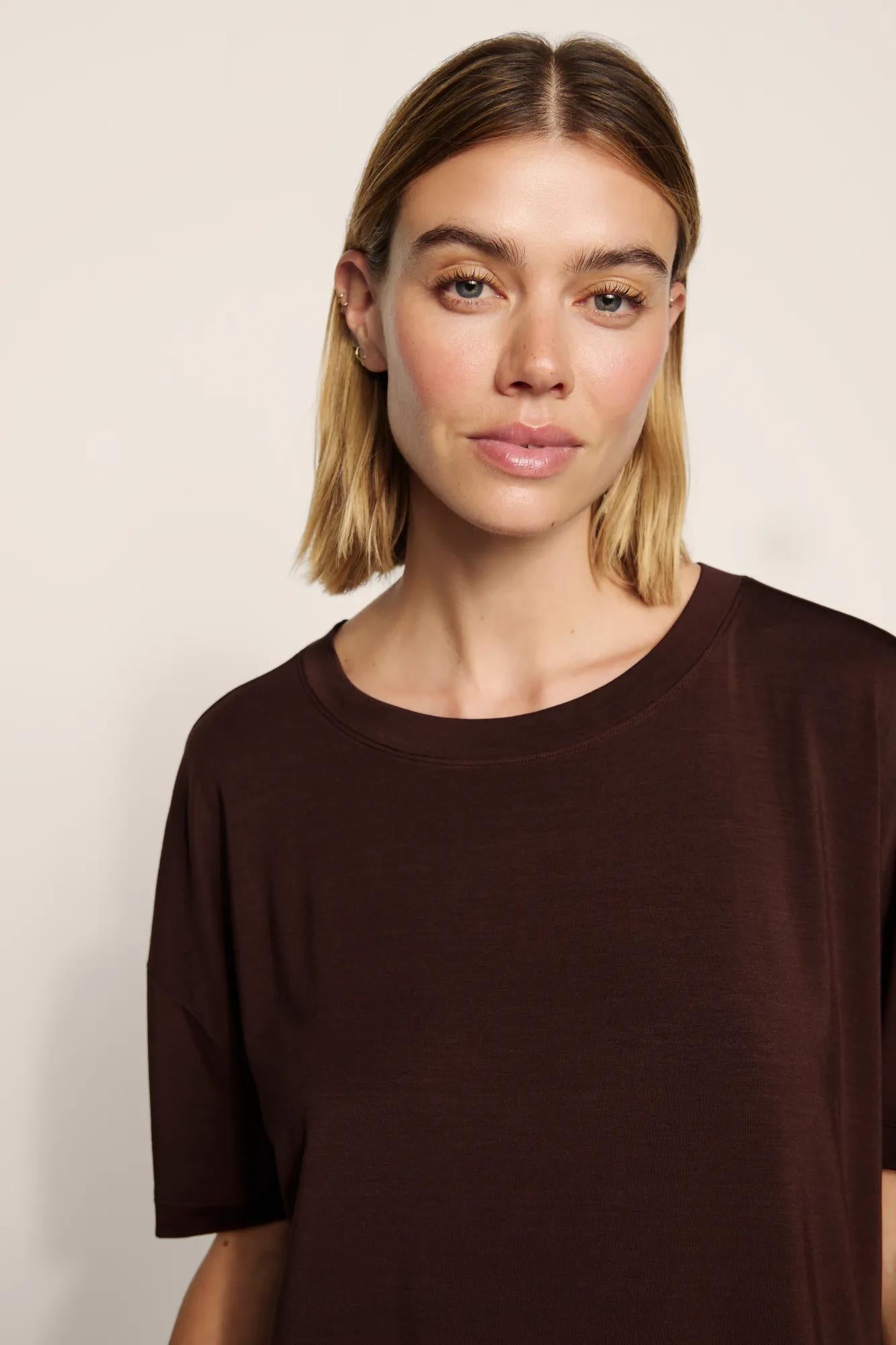 Model is wearing Gisele TENCEL™ Modal Everyday T in Shirt