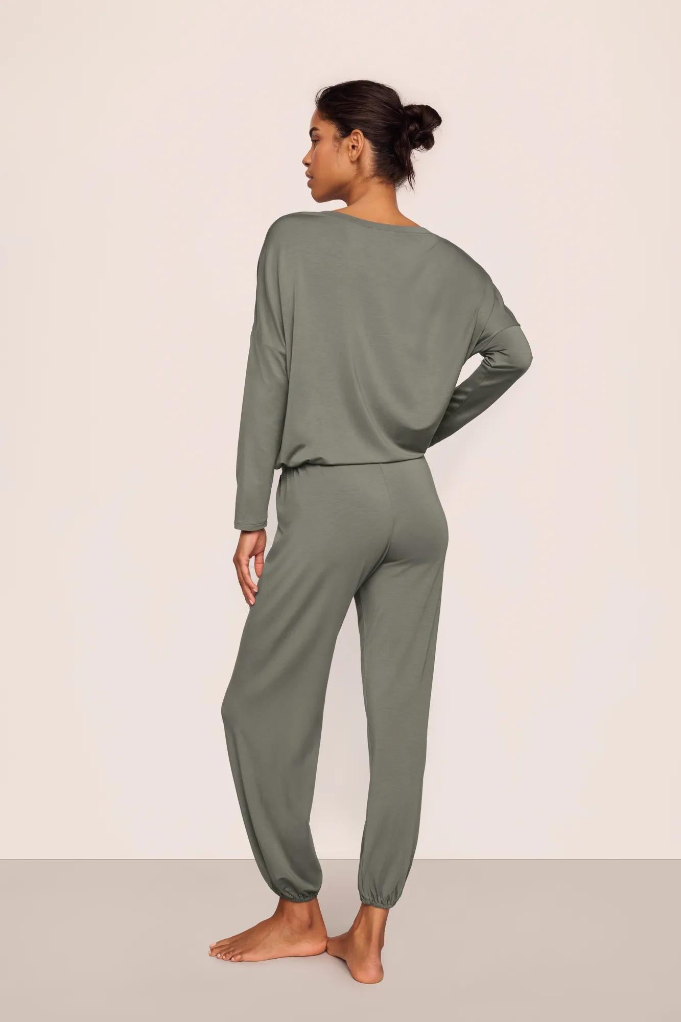 Model is wearing Gisele TENCEL™ Modal Slouchy PJ Set  in Smokey Olive/Ivory