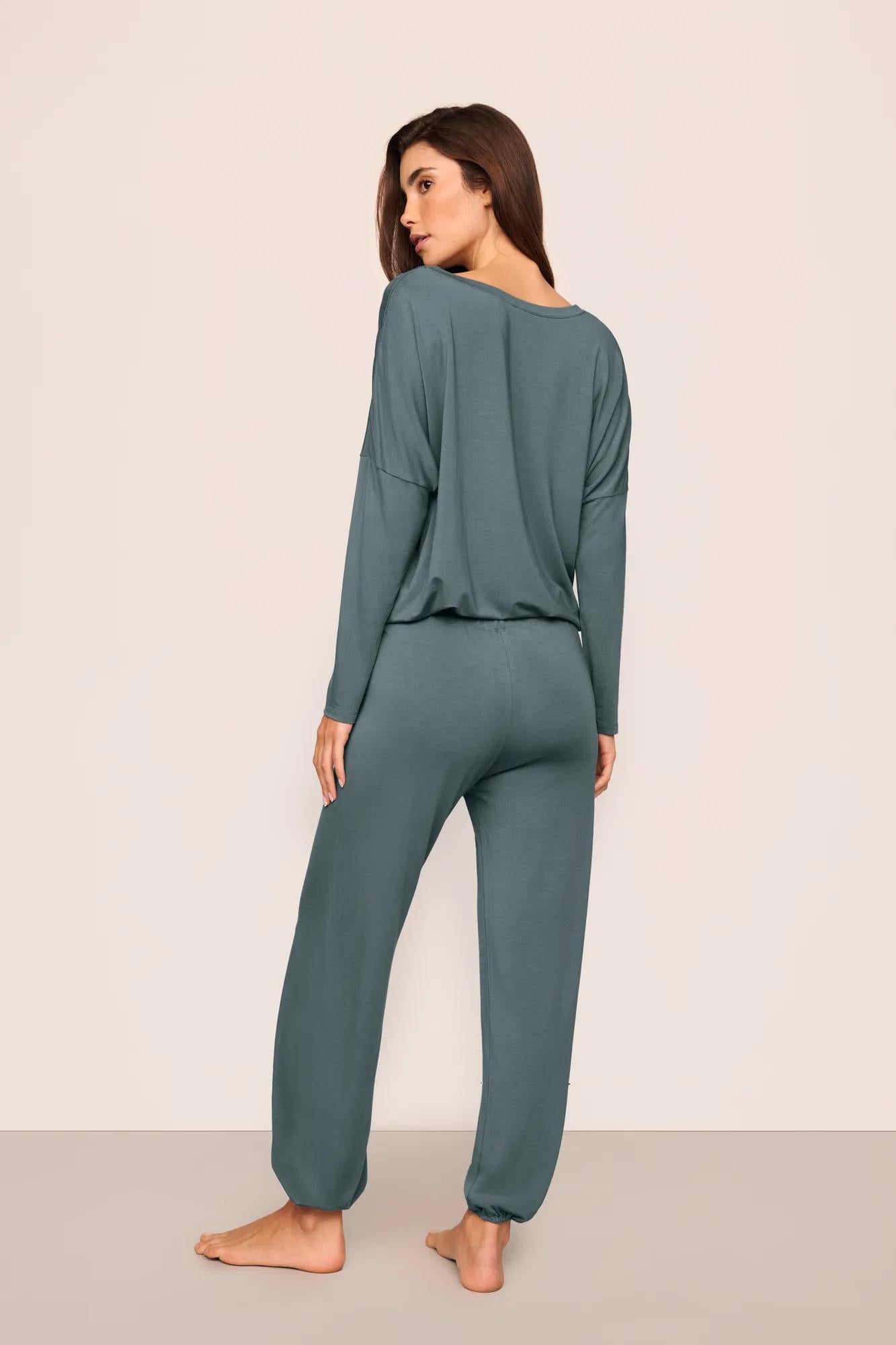 Model is wearing Gisele TENCEL™ Modal Slouchy PJ Set  in  Stone Blue/Ivory