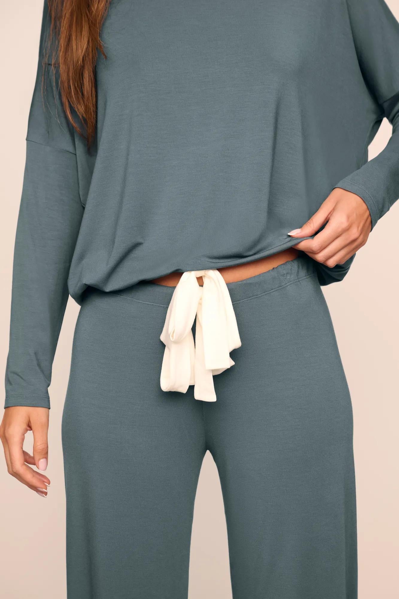 Model is wearing Gisele TENCEL™ Modal Slouchy PJ Set  in  Stone Blue/Ivory