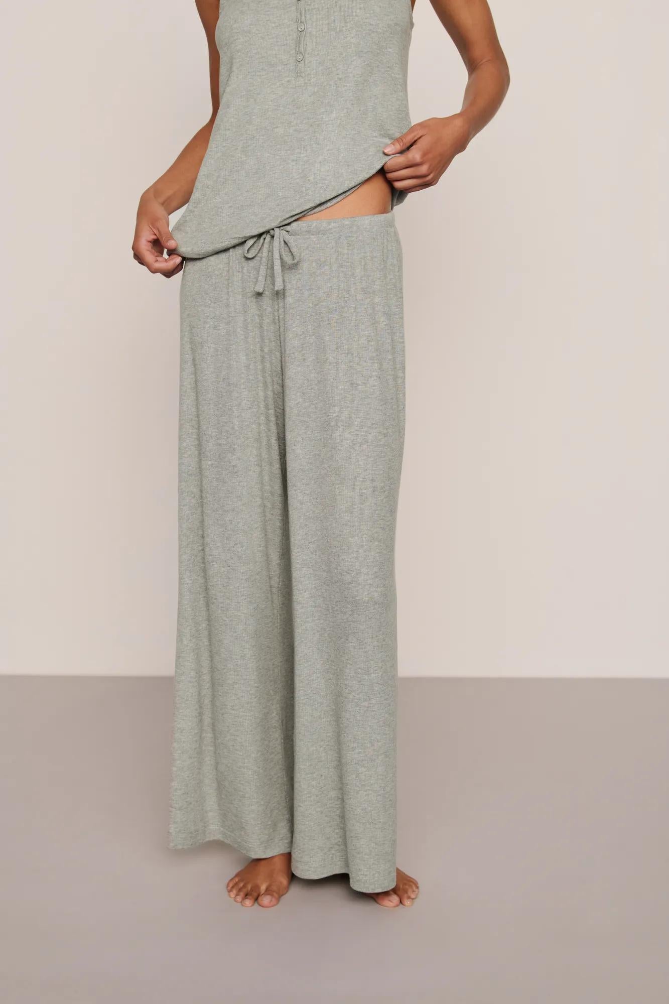 Model is wearing Dream Rib Wide Leg Pant in Dark Heather Grey